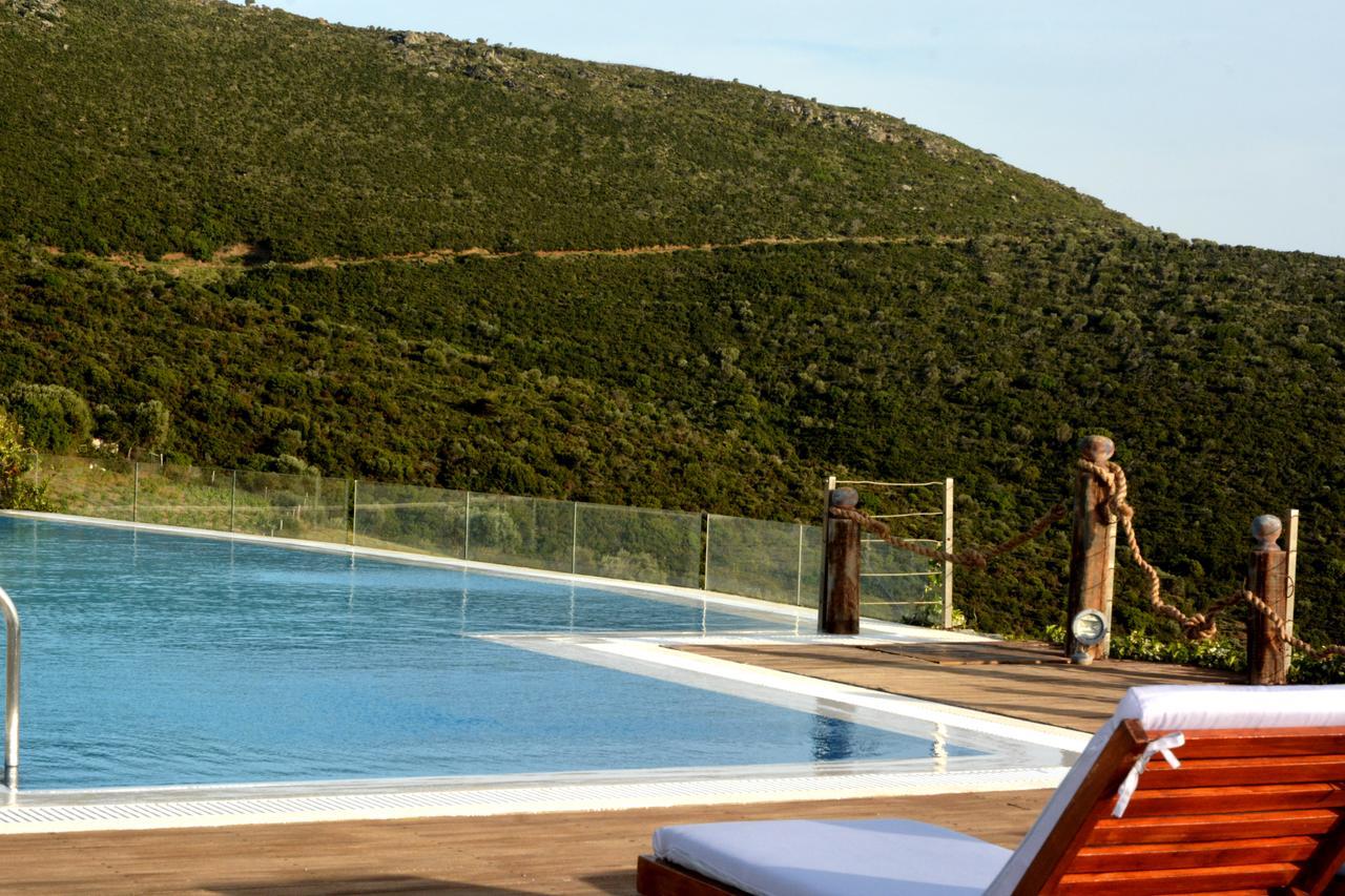 Celini Suites Hotel Marmari  エクステリア 写真